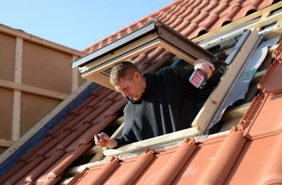Pose de fenêtres de toit Velux à Lonlay-l'Abbaye